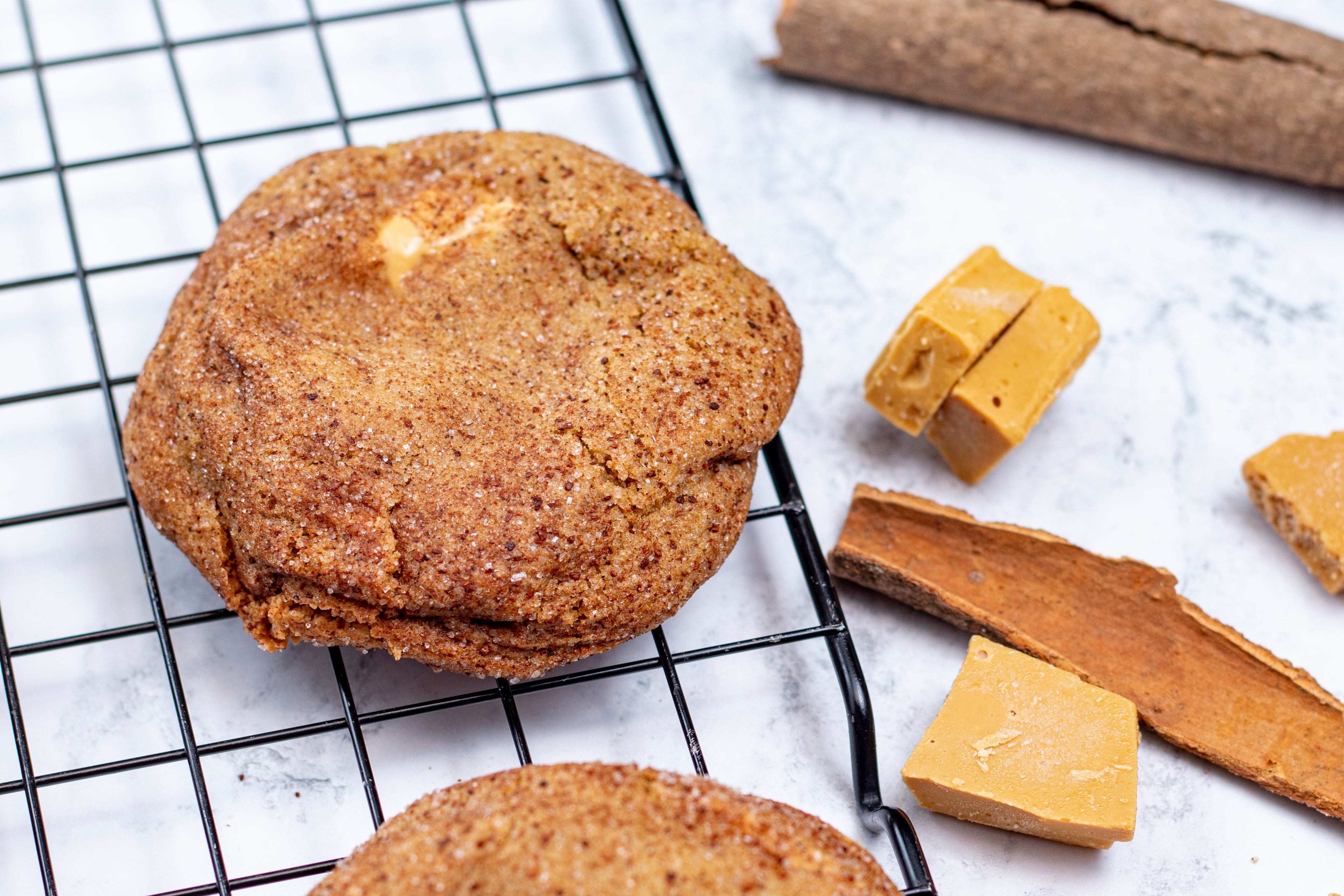 Cinnamon & Caramelised White Chocolate